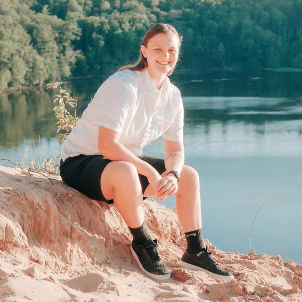Meet your Posher, Alaina